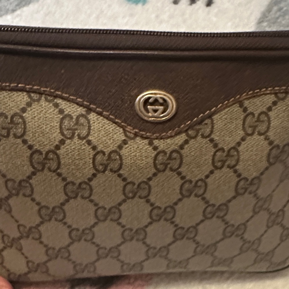 Gucci Beige and Brown GG Vintage Crossbody Bag - Picture 8 of 17